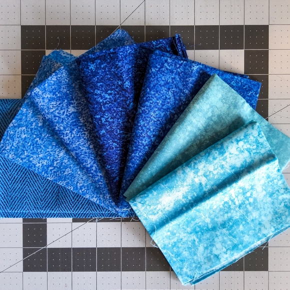 Cotton Quilting Craft Fabric Fat Quarter Bundle Blue Floral Blender 35 Pieces - Picture 5 of 6